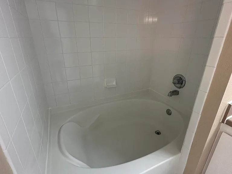 141 SW Palm Dr #202 — Photo 27
