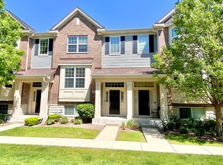 2809 Henley Ln, Naperville, IL 60540