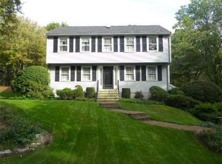 7 Summer St, Foxboro, MA 02035