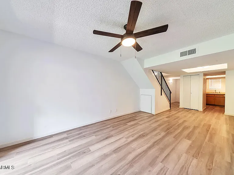 1215 E Lemon St #205 — Photo 2