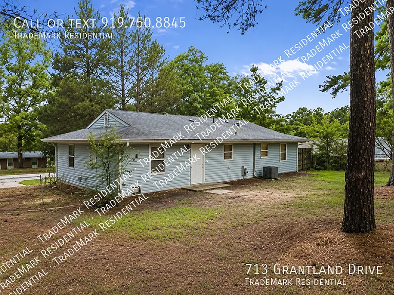 713 Grantland Dr — Photo 12