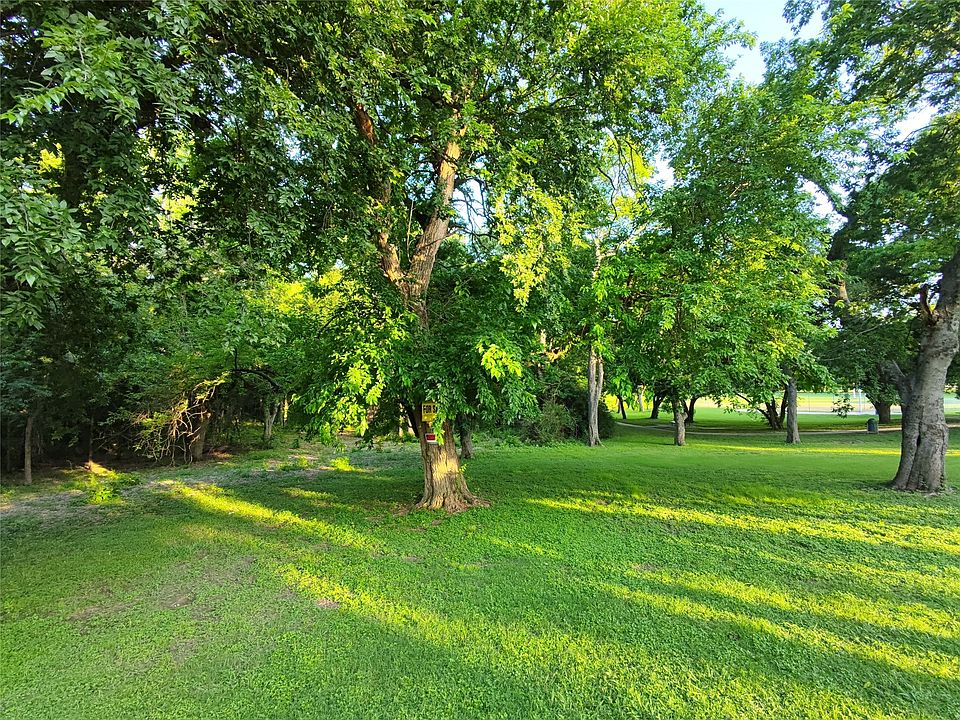 1st image of 2850 Persimmon Rd