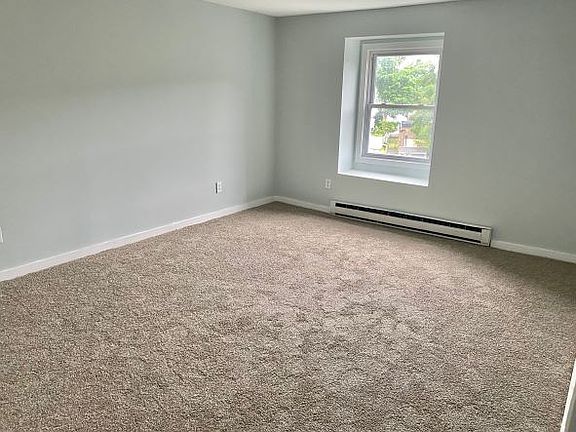 3rd image of 504 N Main St