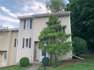 104 Spring Ln #104, Suffield, CT 06078
