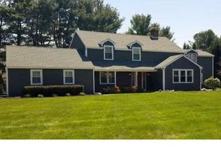 19 Sherwood Ln, Doylestown, PA 18901
