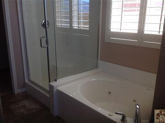 3rd image of 53715 W Sienna Cir
