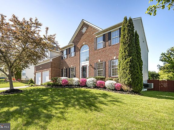 3rd image of 15250 Chincoteague Ct