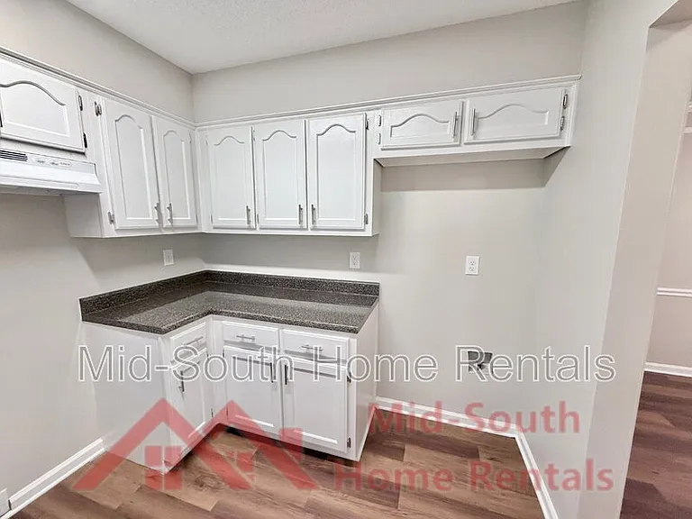 2600 Wellons Ave — Photo 8