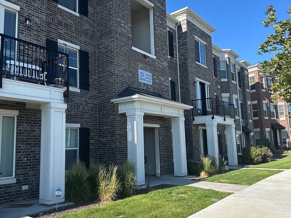 1st image of 5208 W Cannavale Ln #203
