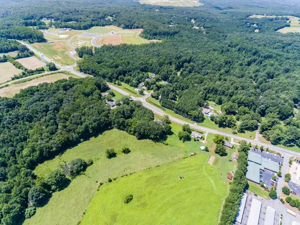 7674 Cumming Hwy, Canton, GA 30115