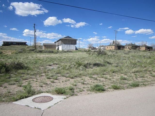 2nd image of 616 3rd St