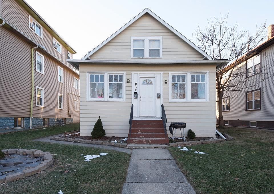 1st image of 832 Lenox Ave