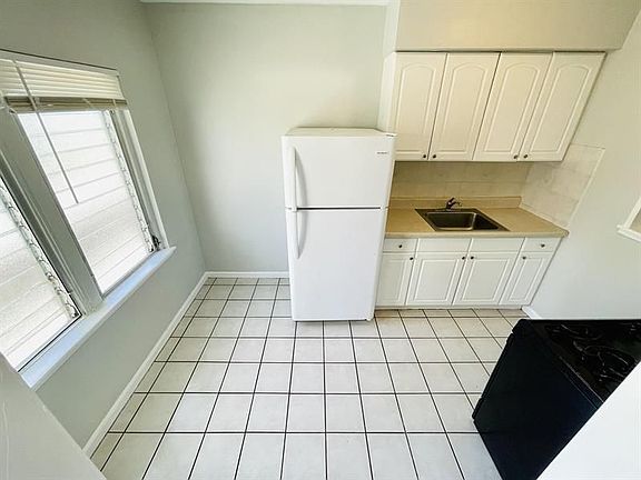 2nd image of 3801 S Olive Ave APT 3