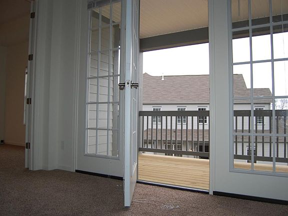 2nd image of 5925 Blackbird Way
