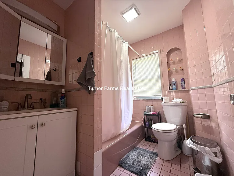 113 Lanark Rd #1 — Photo 20