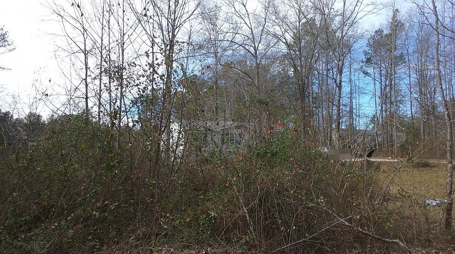 2nd image of 824 Lawrence Mill Rd