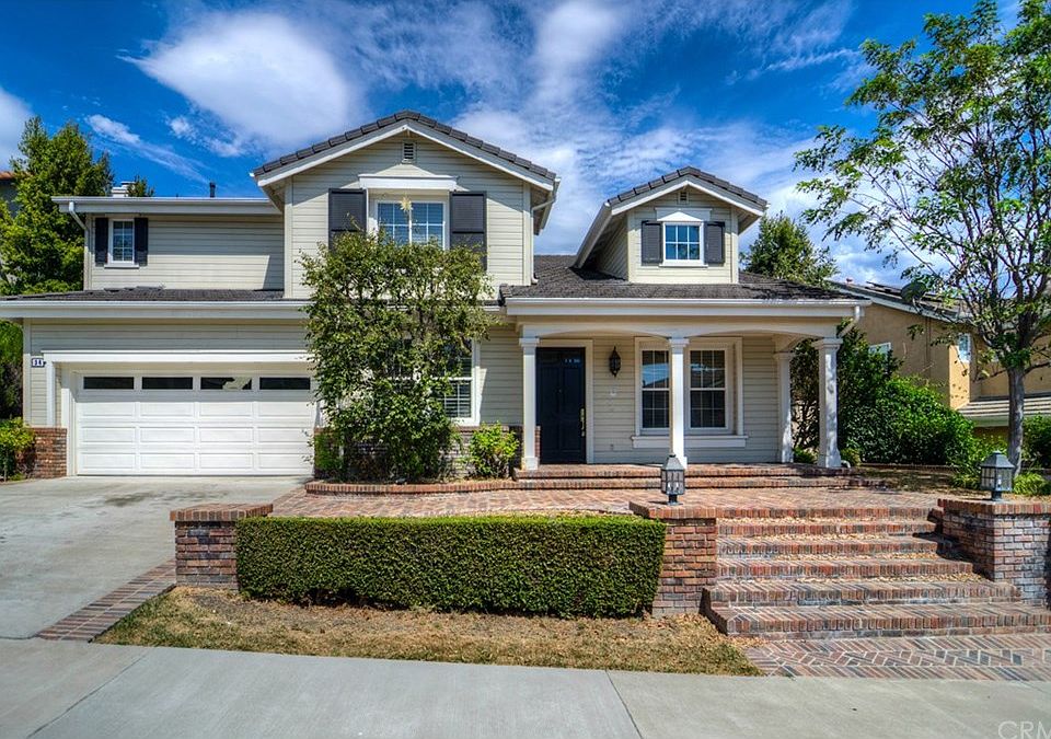 1st image of 34 Oak View Dr