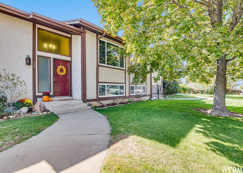 1st image of 299 E Birchwood Dr Unit 37