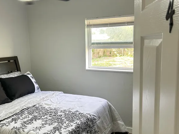 (undisclosed Address), Winter Haven, FL 33881