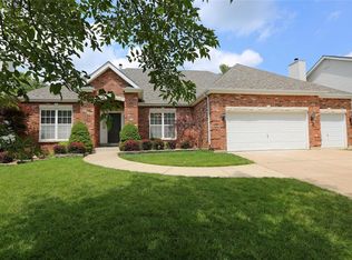 5848 Hidden Creek Dr, Saint Charles, MO 63304