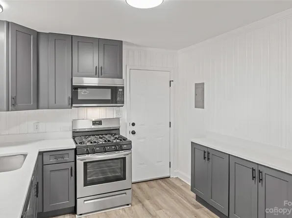 1415 E Main St, Cherryville, NC 28021