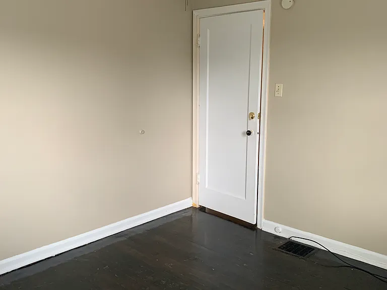 546 Butler Ave — Photo 25