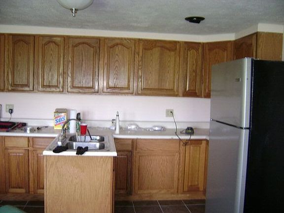 4th image of 2984 Lower Maple Ave