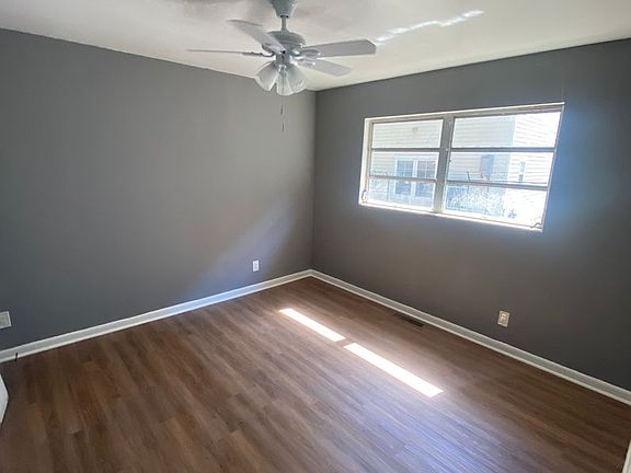 4th image of 1682 Metropolitan Cir