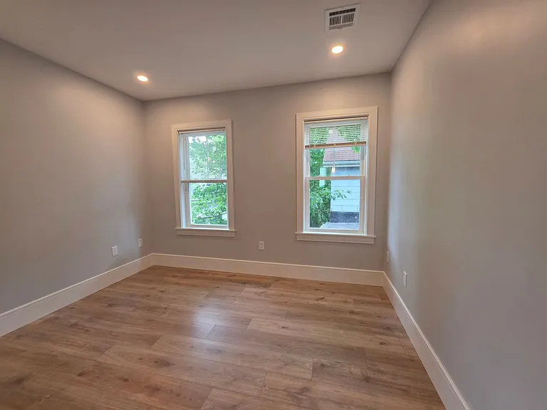 12 Holton St #1 — Photo 17