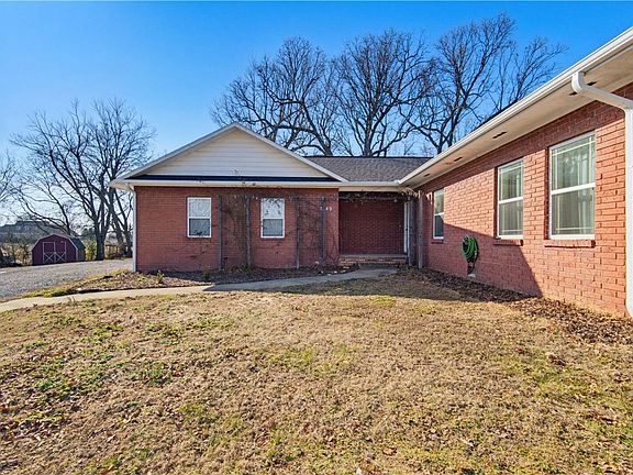 2nd image of 1349 Harmon Rd