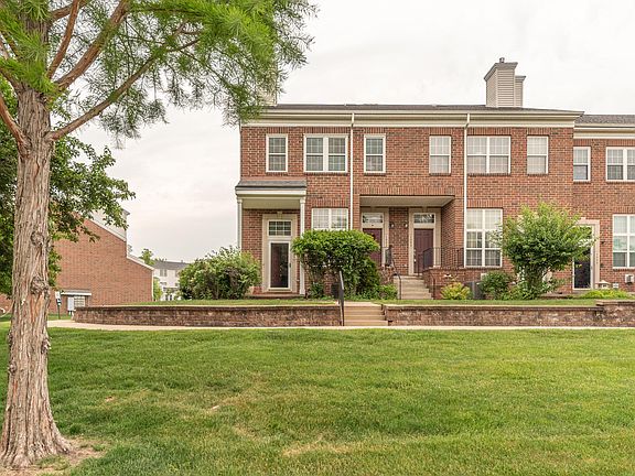 2nd image of 1890 Lindsay Ln