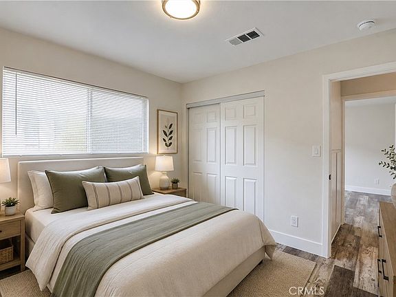 5th image of 402 E Glendale Dr