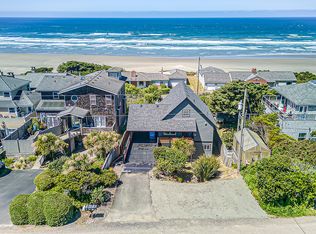 1124 SW Mark St, Newport, OR 97365