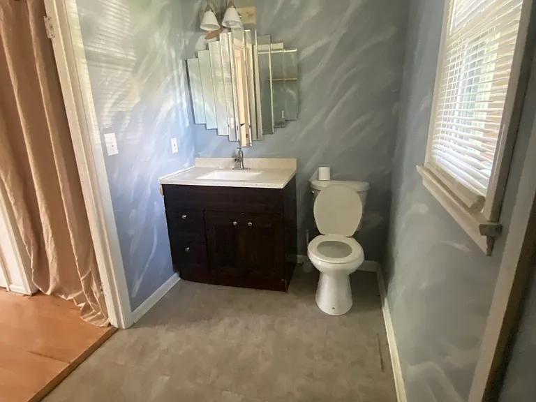 Half bath & laundry room