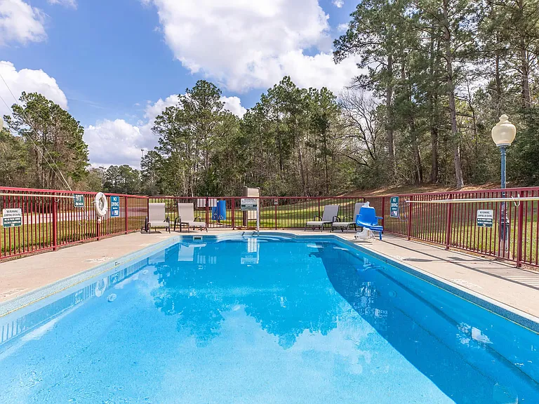 Residence at Piney Shores — Photo 11