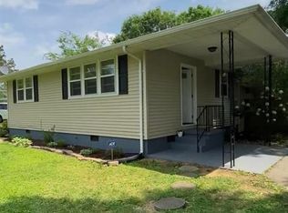 2114 Bide A Wee Dr NE, Huntsville, AL 35801
