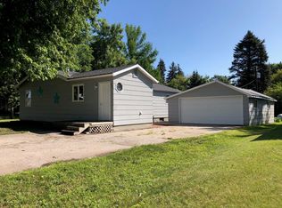319 Lewis Ave, Larimore, ND 58251