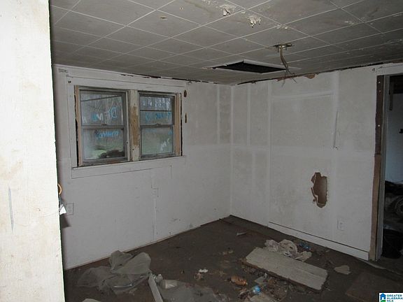 5th image of 117 Holley Ave