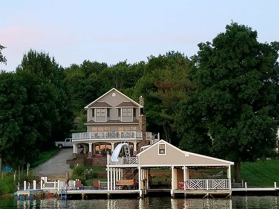 1st image of 3889 Apple Valley Dr