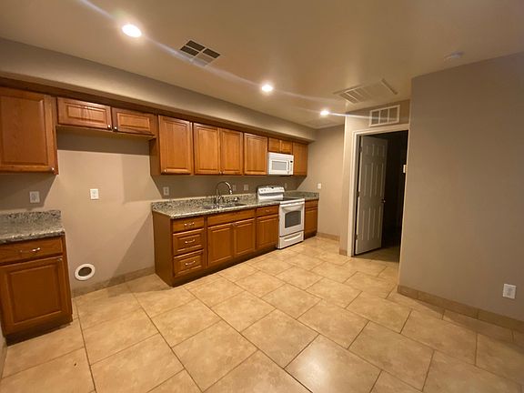 5th image of 7140 N 59th Dr