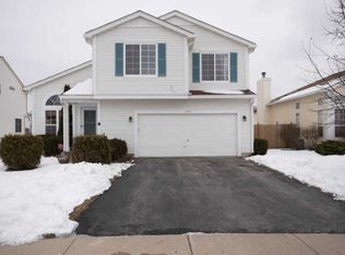 1347 S Pleasant Hill Gate, Waukegan, IL 60085