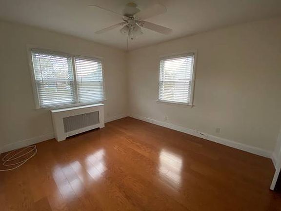5th image of 330 Jefferson Ave #1