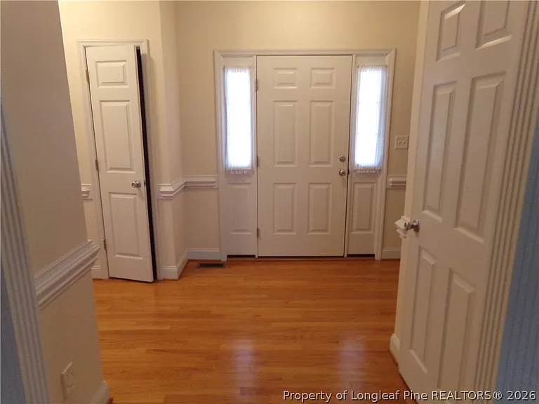 290 Robeson St — Photo 4