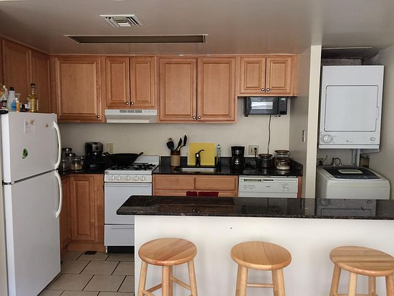 2nd image of 1327 Spruce St APT 5C