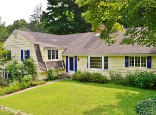 20 Mountain Brook Rd, West Hartford, CT 06117