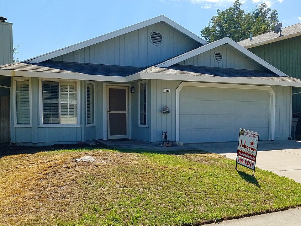 1st image of 1380 Hoover Pl