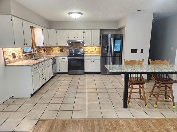 4th image of 3823 Bramblebush Dr