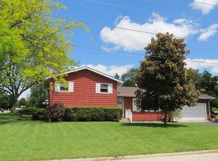 800 E Brown St, Harvard, IL 60033