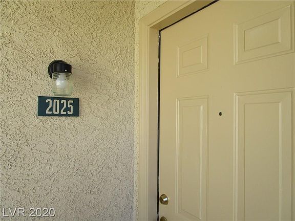 2nd image of 5155 W Tropicana Ave Unit 2025