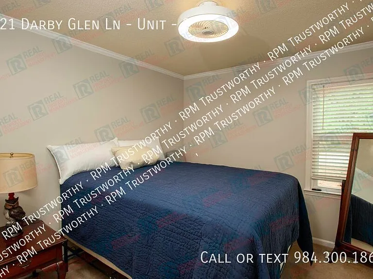 521 Darby Glen Ln #2 — Photo 2